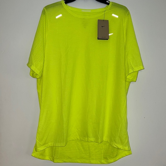 Nike Men’s Running Shirt NWT - Picture 1 of 2